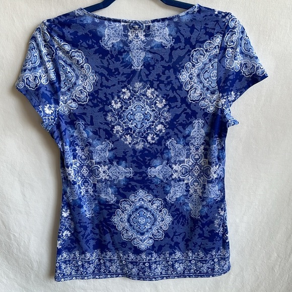 INC International Concepts blue and white print cutout top, size L - Picture 6 of 7